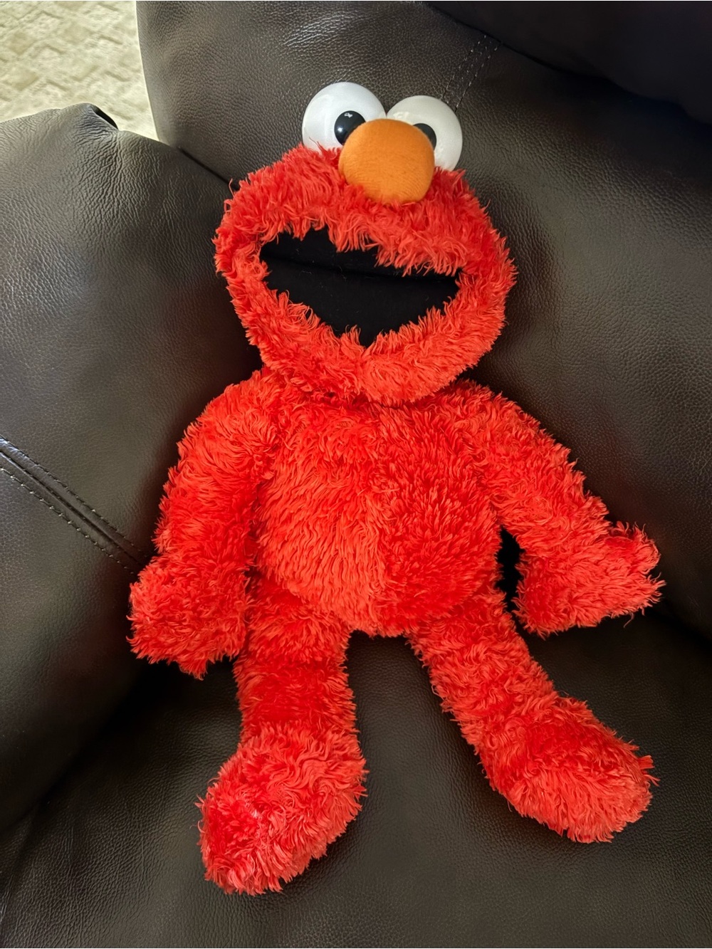 Sesame Street Elmo Plush in Bright Red with Orange Nose